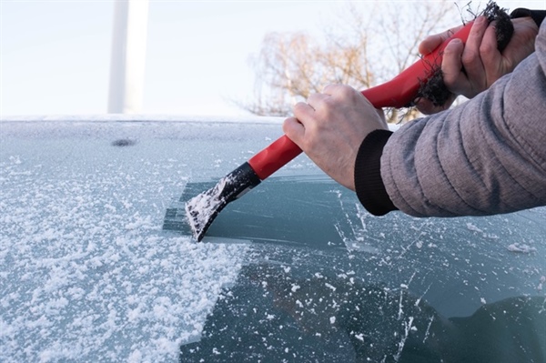 How to Maintain your Windshield during Different Seasons?